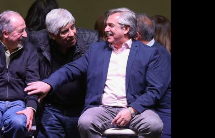 JUNTO A yASKY Y moyano.