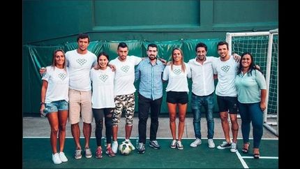 Banfield armó un evento junto a futbolistas profesionales. Banfield armó un evento junto a futbolistas profesionales.