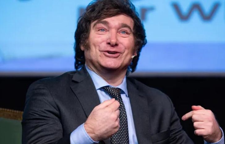 Hubo una fuerte caída del salario mínimo desde que asumió Javier Milei.