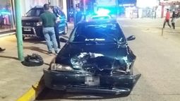 Así quedó uno de los autos involucrados en el triple choque en Lomas.