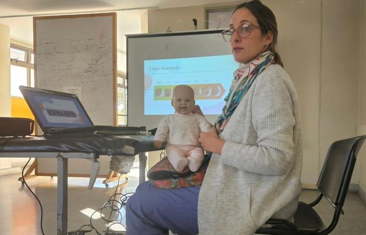 Se brindaron charlas y talleres para las mamás y las familias en el Gandulfo.