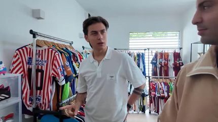 Diario La Unión | La camiseta de Los Andes en la casa de Paulo Dybala.
