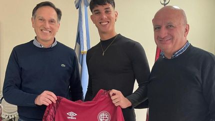 Tobías Quiroz, otra promesa de Lanús que firmó contrato.