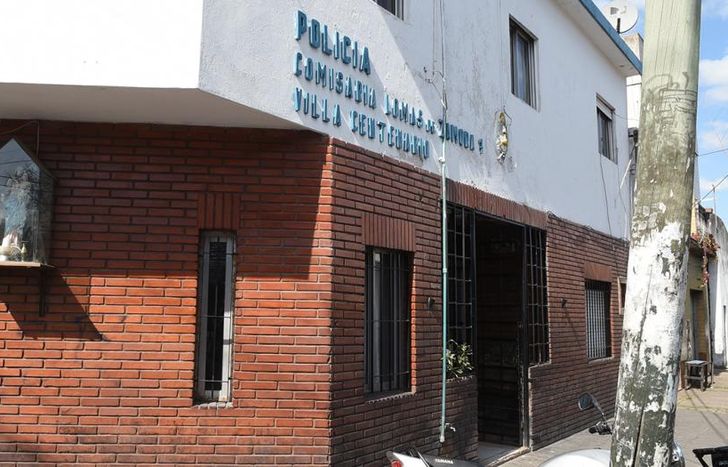 La denuncia fue realizada en la Comisaría de Villa Centenaro.