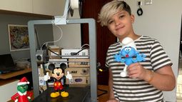 Desde temprana edad que Ciro emprende y va a presentar su proyecto en una feria barrial de Banfield. Desde temprana edad que Ciro emprende y va a presentar su proyecto en una feria barrial de Banfield.