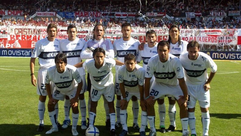 Gimnasia La Plata, dirigido por Pedro Troglio.