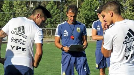 Batista dio a conocer la lista de convocados para las prácticas. Batista dio a conocer la lista de convocados para las prácticas.