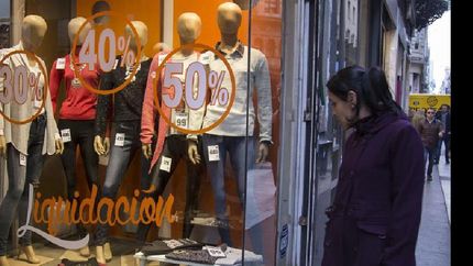 las ventas en los comercios minoristas se desplomaron un 14,5%