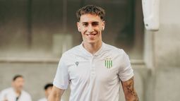 Rodrigo Auzmendi arregló su salida de Banfield y jugará en San Lorenzo.