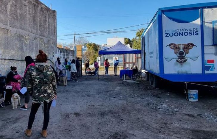 El trailer ya pasó por Santa Catalina y Llavallol Sur.