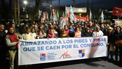 Hicieron una caminata de 10 cuadras por las calles de Fiorito.