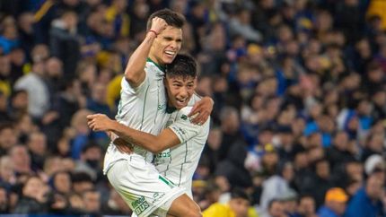 banfield goleo a boca en la bombonera y se acerco a la punta