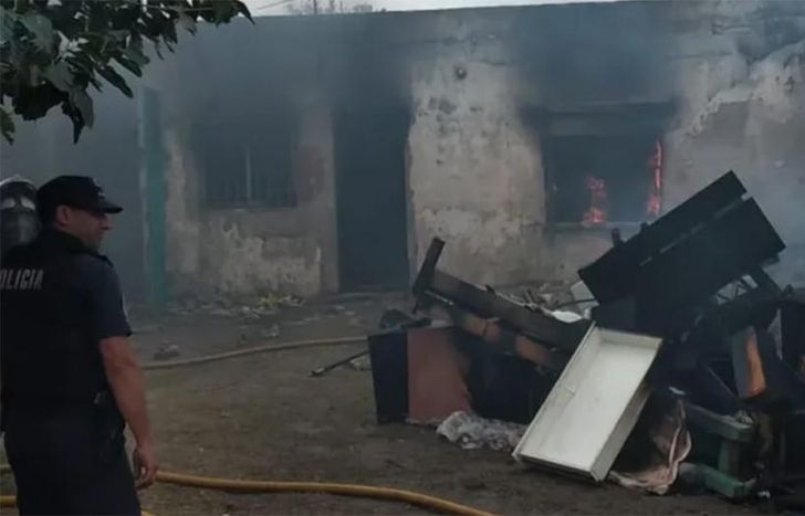 En los últimos días incendiaron la casa de los detenidos.