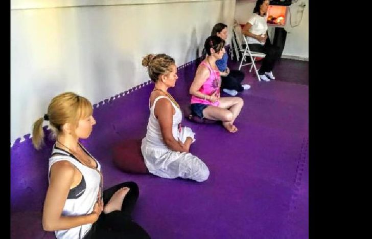 Para la comunidad con ganas de atraer el poder de la creatividad.