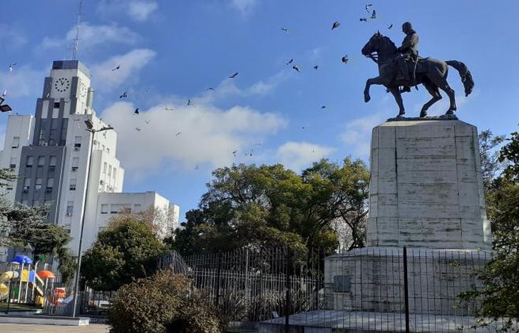 El monumento es el más alto hecho a San Martín en Argentina.