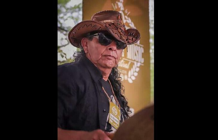 josé “sandy” sandoval cumplió 69 años.