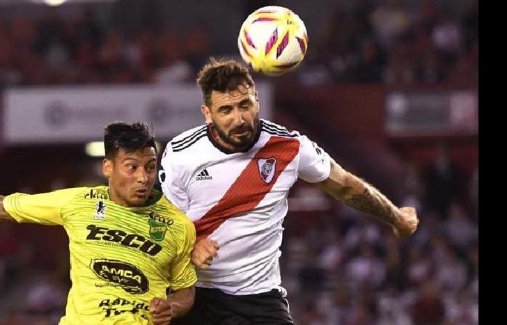 Lucas Pratto no tuvo chabces de gol y fue reemplazado promediando el segundo tiempo
