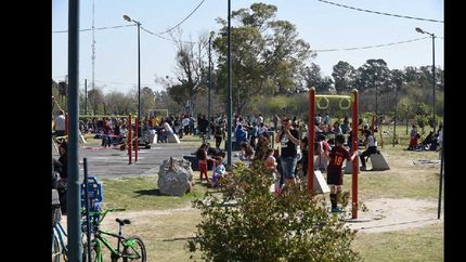 lomas celebro el dia de la primavera en plazas y parques lomas celebro el dia de la primavera en plazas y parques