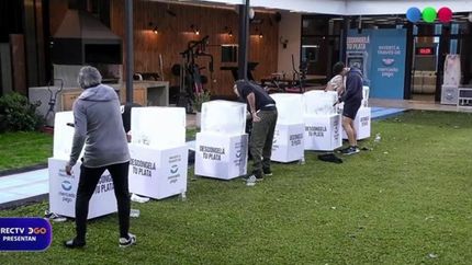 En plena competencia.