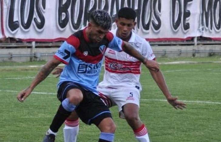 Sproat entró en el complemento.