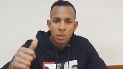 Sebastián Villa grabó un video desde el juzgado.
