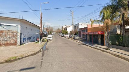 un hombre fue detenido por atacar a otros dos con un hacha en llavallol un hombre fue detenido por atacar a otros dos con un hacha en llavallol