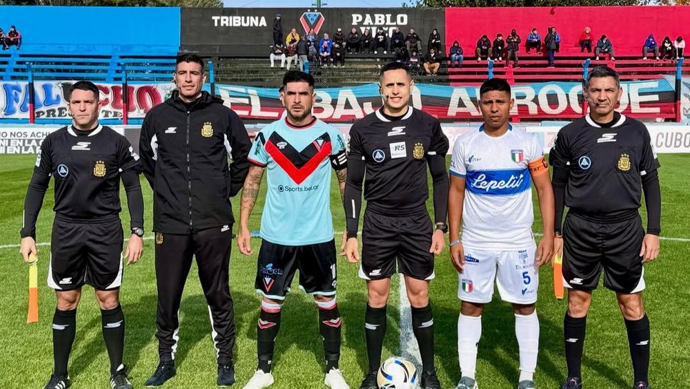 Brown de Adrogué empató con Sportivo Italiano y sigue lejos de la pelea Brown de Adrogué empató con Sportivo Italiano y sigue lejos de la pelea