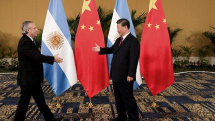 Mantuvo una reunión con su par chino.