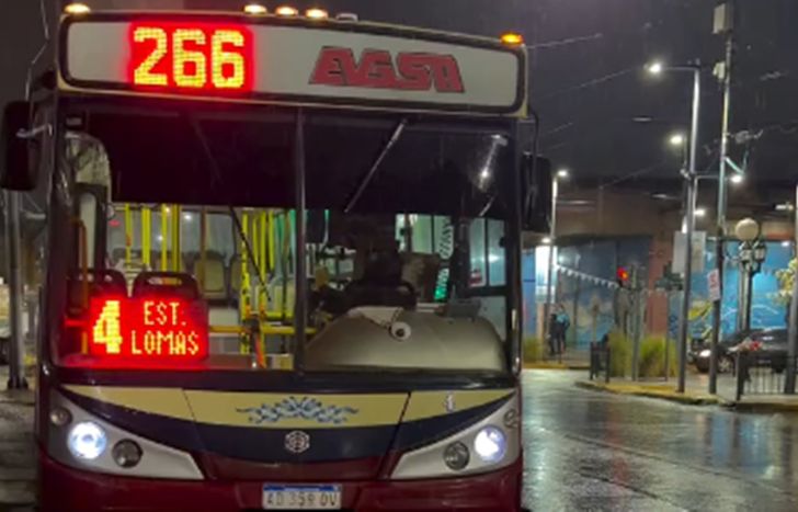 El colectivo se dirigía hacia Lomas.