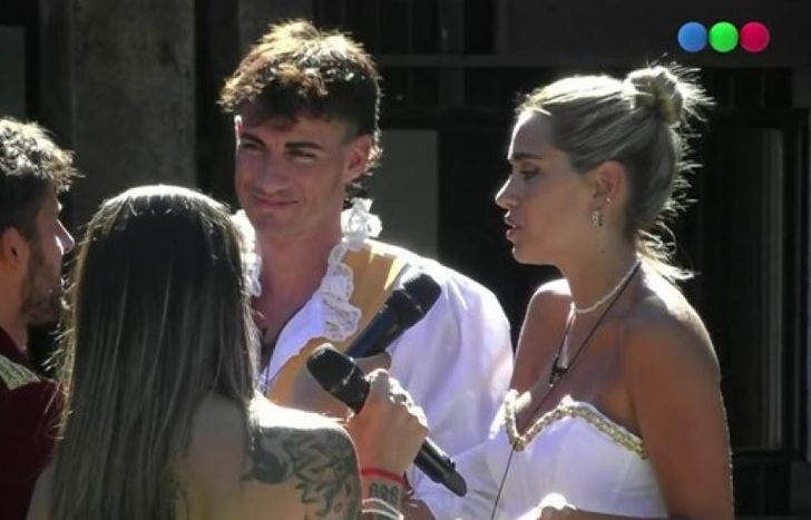 Picante entrevista a Sabrina y Alan.