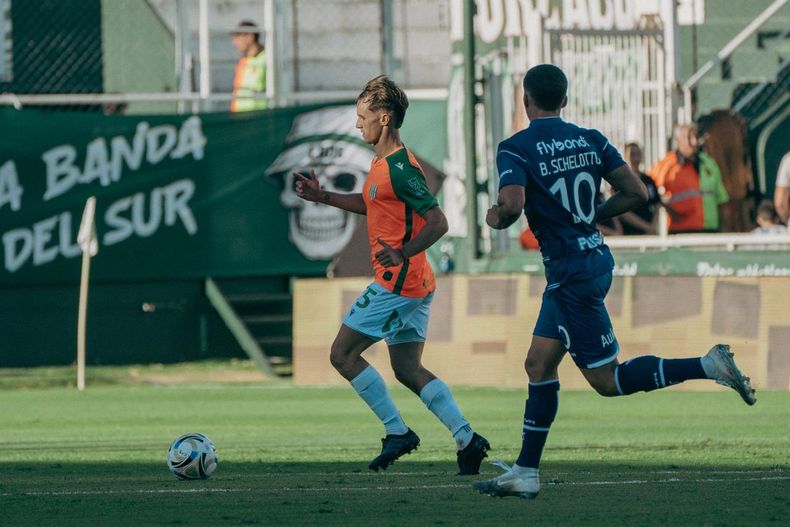 Pais y Barros Schelotto, protagonistas del primer tiempo.&nbsp;&nbsp;