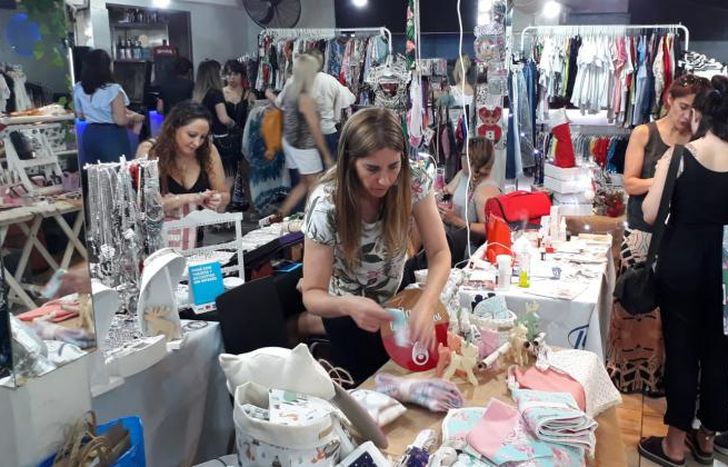 La feria de emprendedores funciona en Lomas desde 2009.