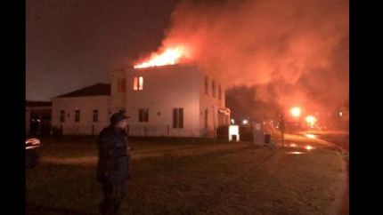 los bomberos de Tristán Suárez trabajaron en el lugar.