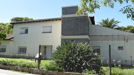 En el espacio hoy funciona el Colegio La Milagrosa.