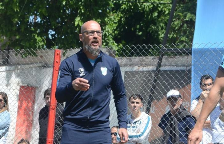 El DT del Celeste aún no decidió su continuidad al frente del plantel.