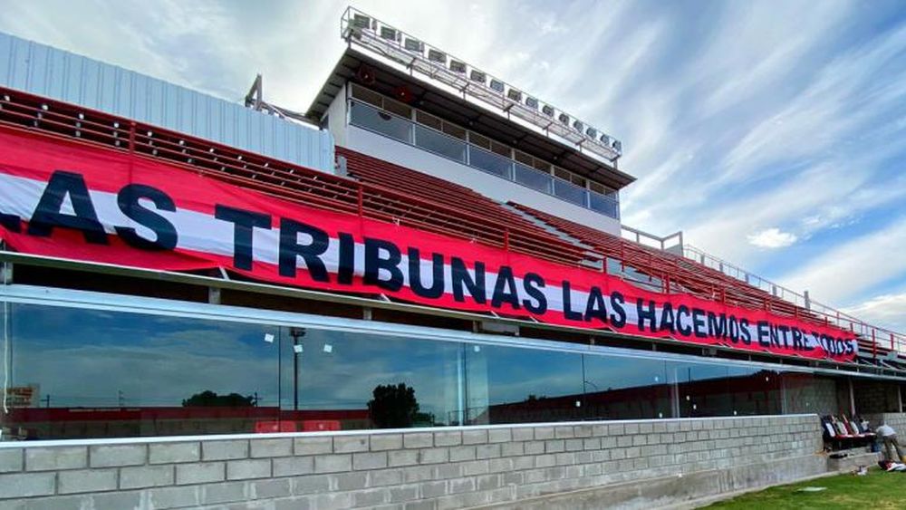 Los nuevos palcos, un orgullo para la gente de Escalada.