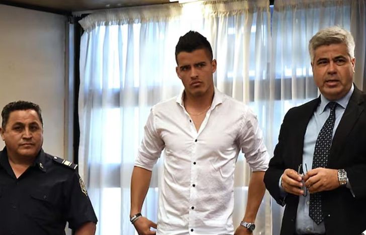 El futbolista durante el juicio por abuso sexual en Lomas.