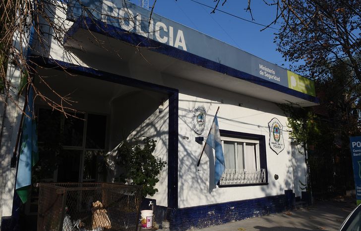 Los acusados fueron detenidos por los efectivos de la Comisaría de Banfield.