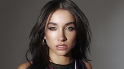María Becerra.
