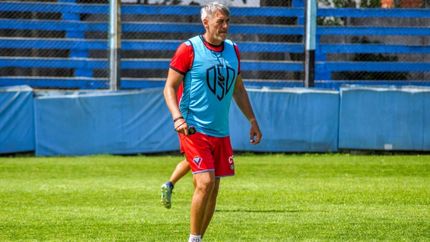 Jorge Vivaldo cree en la levantada de Brown de Adrogué. Jorge Vivaldo cree en la levantada de Brown de Adrogué.