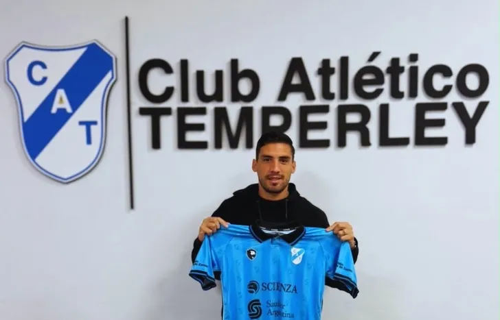 Alejandro Melo ya firmó contrato con Temperley.