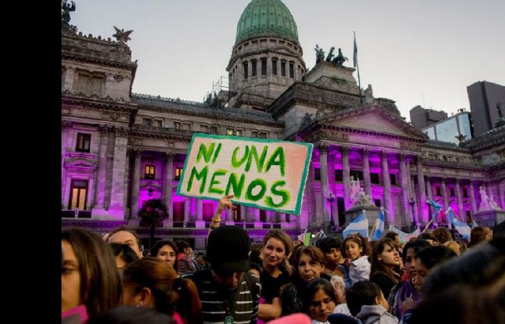 se mantiene la cifra con la que terminó el 2019, una mujer asesinada cada 26 horas