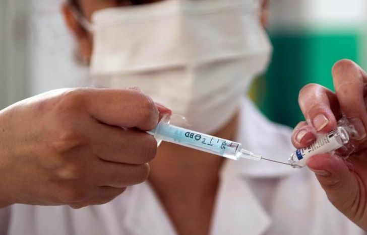 La vacunación, la única alternativa para frenar el Coronavirus.