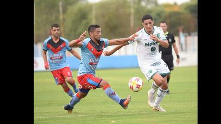 Sarmiento pegó en los momentos justos y se llevó un valioso triunfo.
