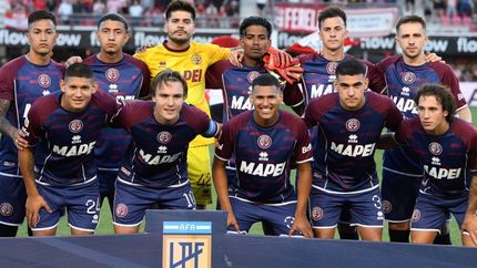 lanus esta muy cerca de retener a una pieza clave del equipo