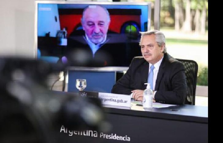 Fernández encabezó la conferencia en Olivos.