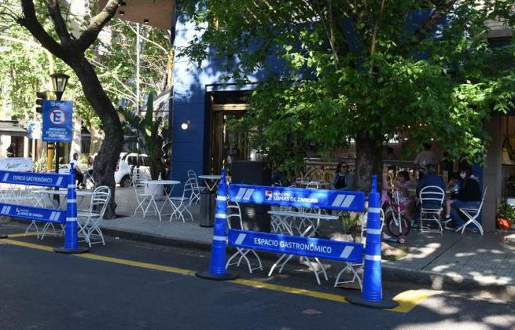 Los protocolos en los bares de Lomas.