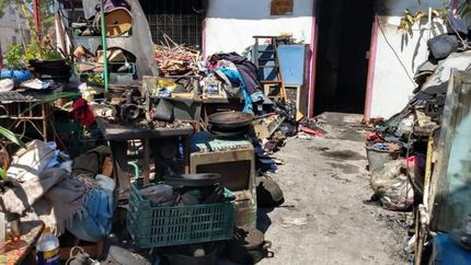 Las llamas destruyeron todo en segundos. Las llamas destruyeron todo en segundos.