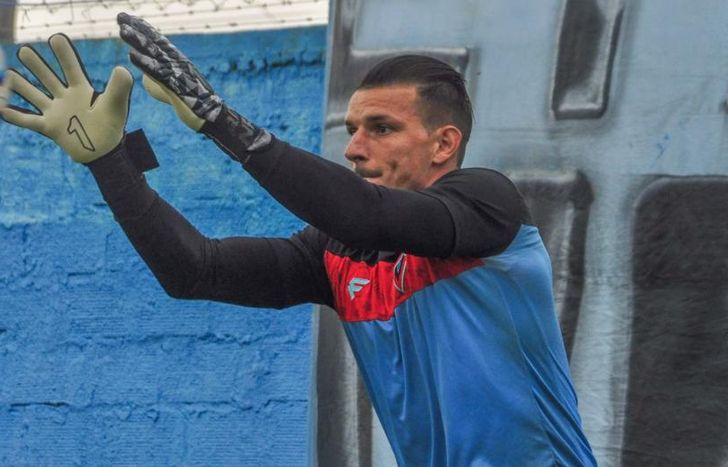 Giovini lleva cinco vallas en cero.