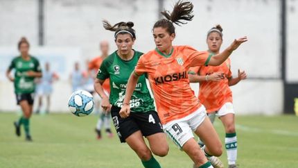 Valentina lleva anotados 10 goles en la temporada. Valentina lleva anotados 10 goles en la temporada.